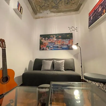 Apartment Happy Family Panorama *